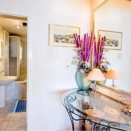 Deluxe Seaview ドゥギ・ラット