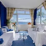 Deluxe Seaview *