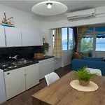 Deluxe Seaview Apartment Dugi Rat
