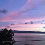 Deluxe Seaview