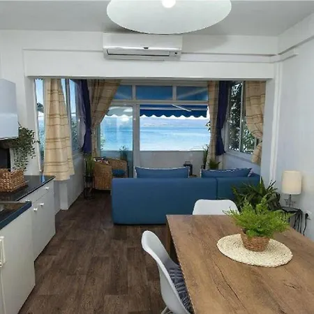 Deluxe Seaview Διαμέρισμα *