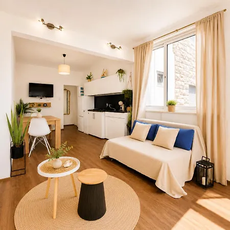 Deluxe Seaview *