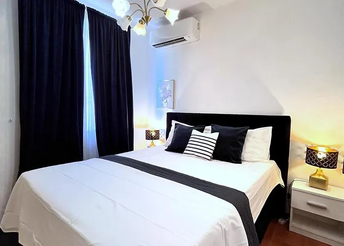 Deluxe Seaview 아파트